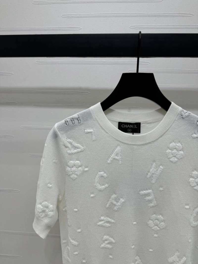 Chanel T-Shirts Elegant 110332