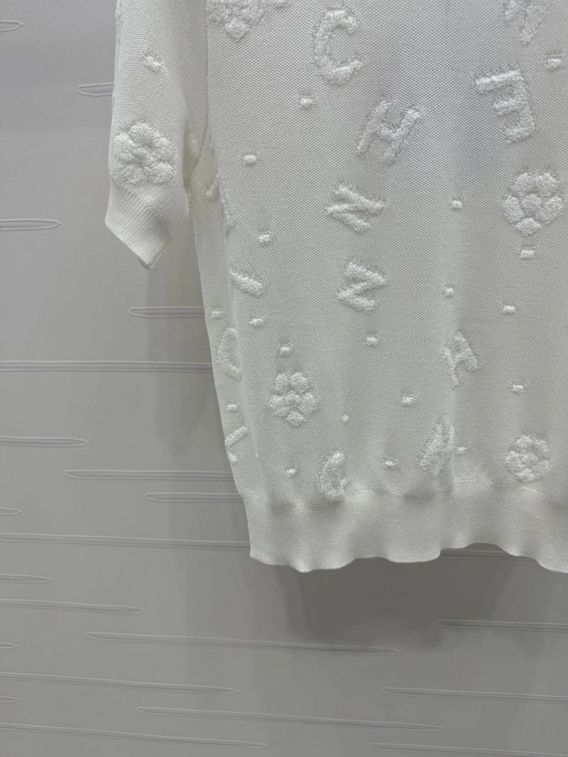 Chanel T-Shirts Elegant 110332