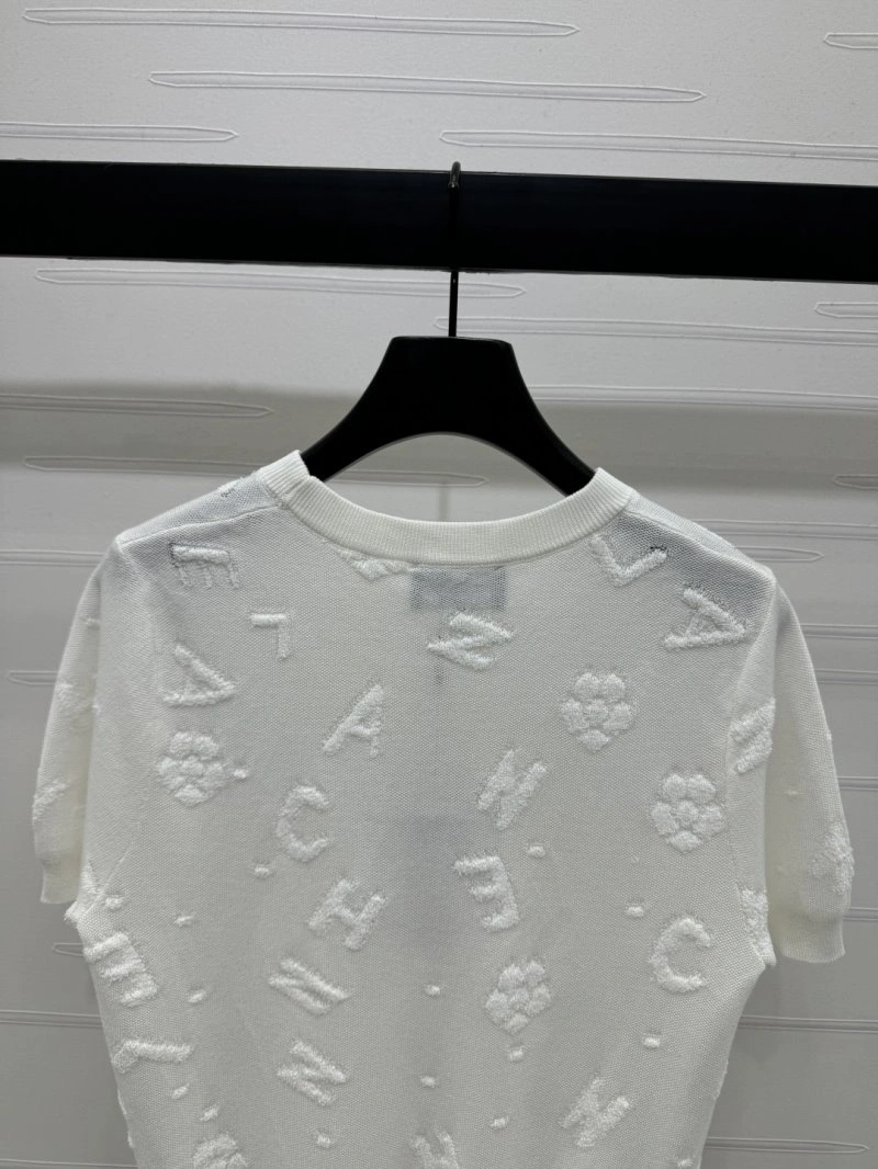 Chanel T-Shirts Elegant 110332