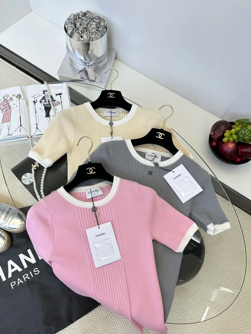 Chanel T-Shirts SmoothTexture 110357