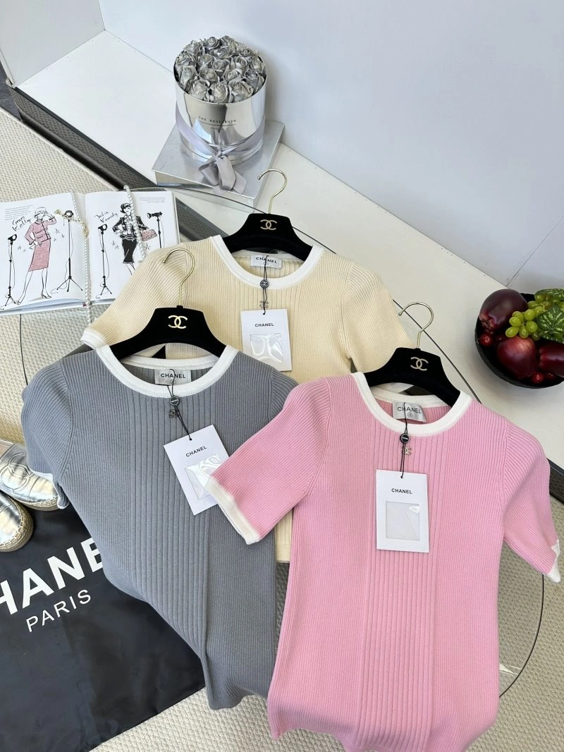 Chanel T-Shirts SmoothTexture 110357
