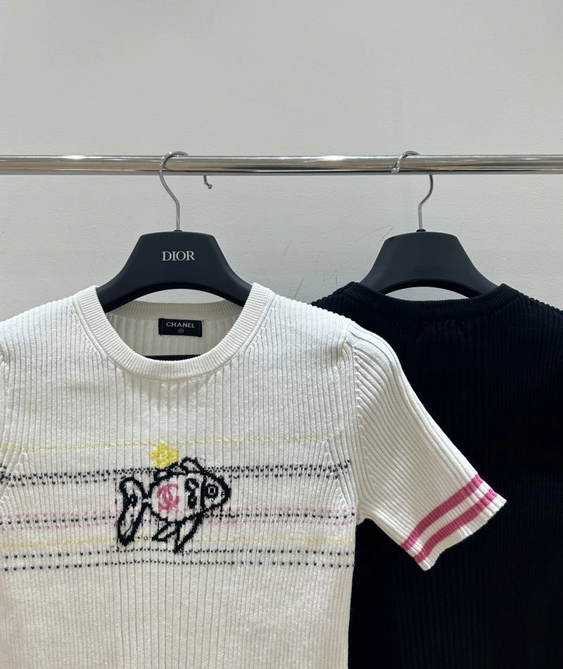 Chanel T-Shirts FastDry 110358