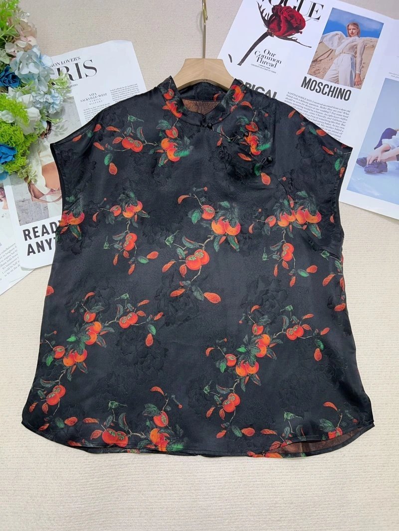 Chic Chanel T-Shirts 110346