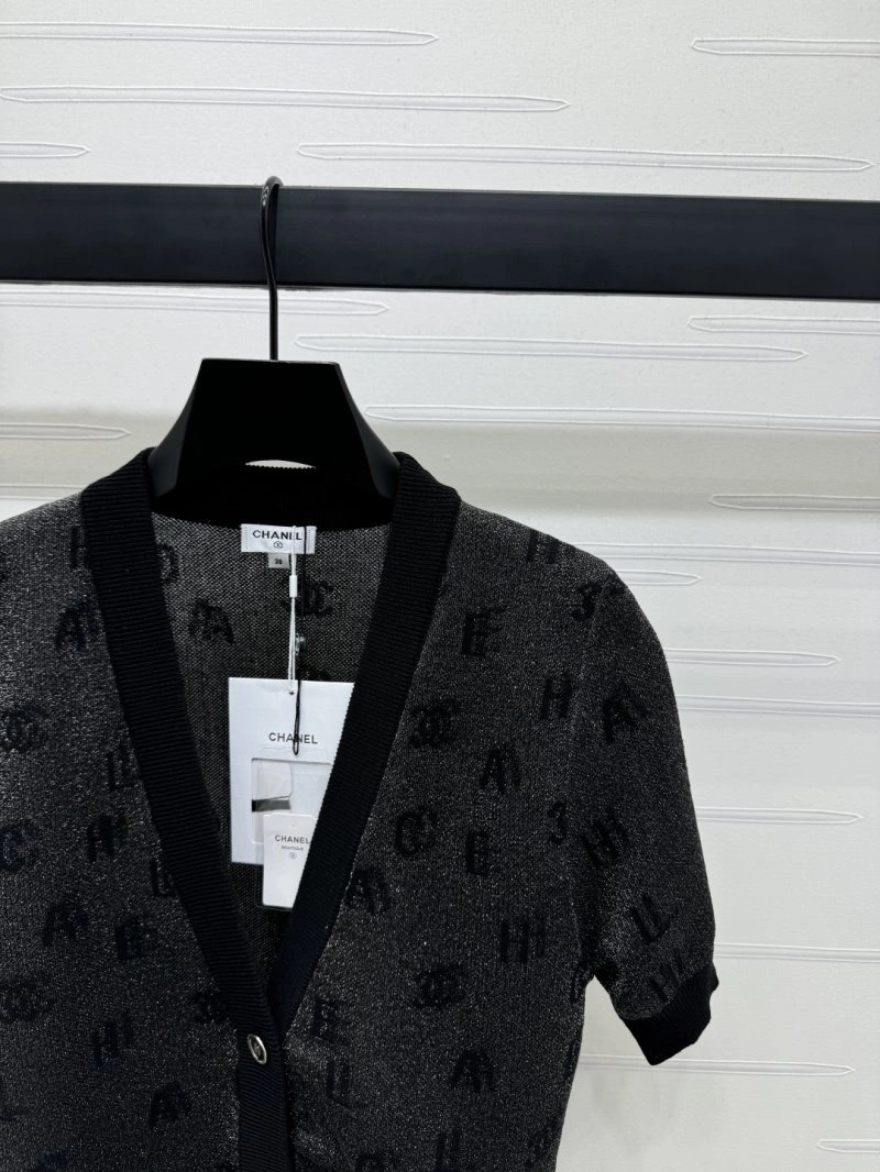 Refined Chanel T-Shirts 110321