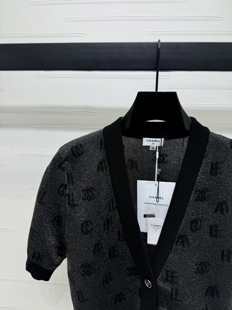 Refined Chanel T-Shirts 110321
