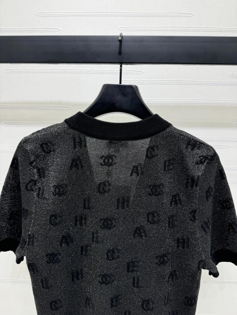 Refined Chanel T-Shirts 110321