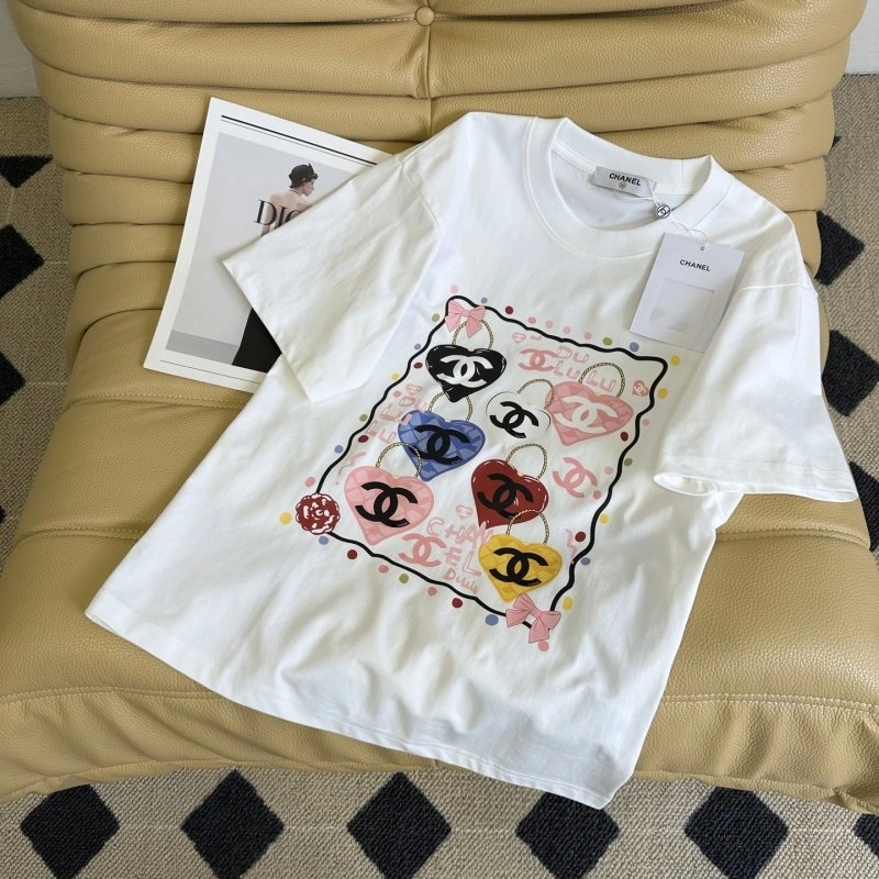 Chanel T-Shirts Versatile 110317