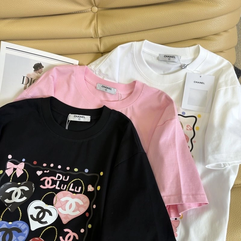 Chanel T-Shirts Versatile 110317