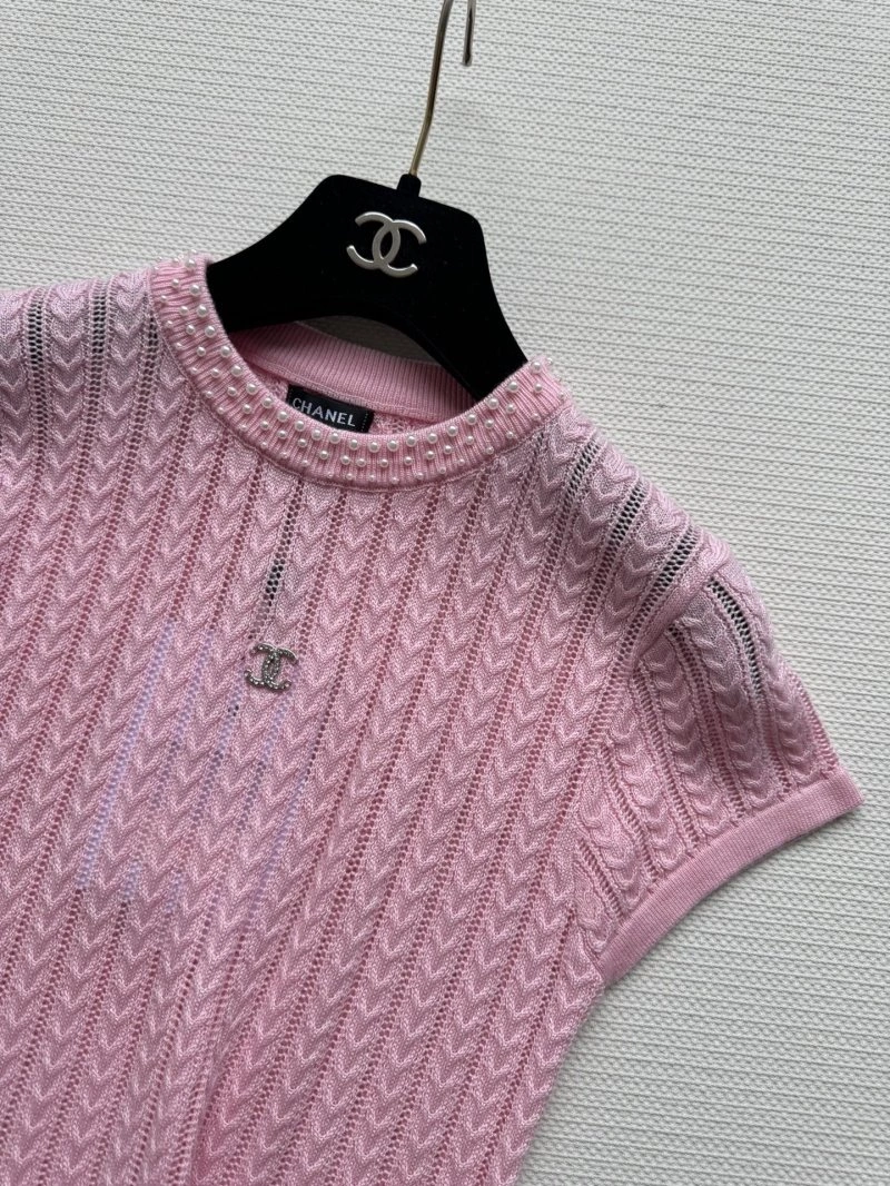 Contemporary Chanel T-Shirts 110290