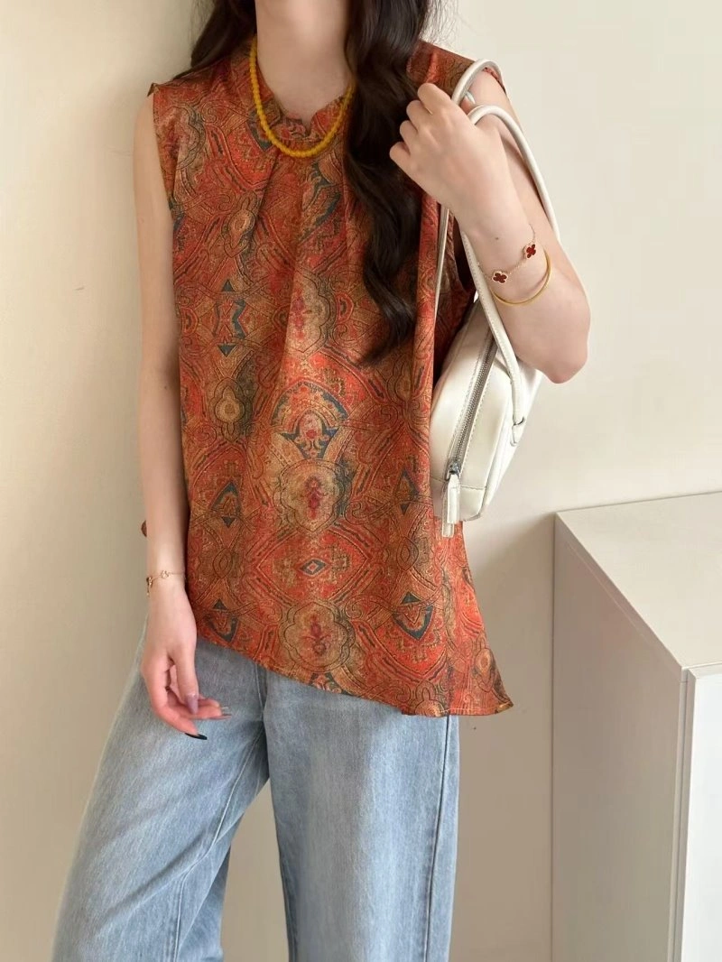 Compact Chanel T-Shirts 110304