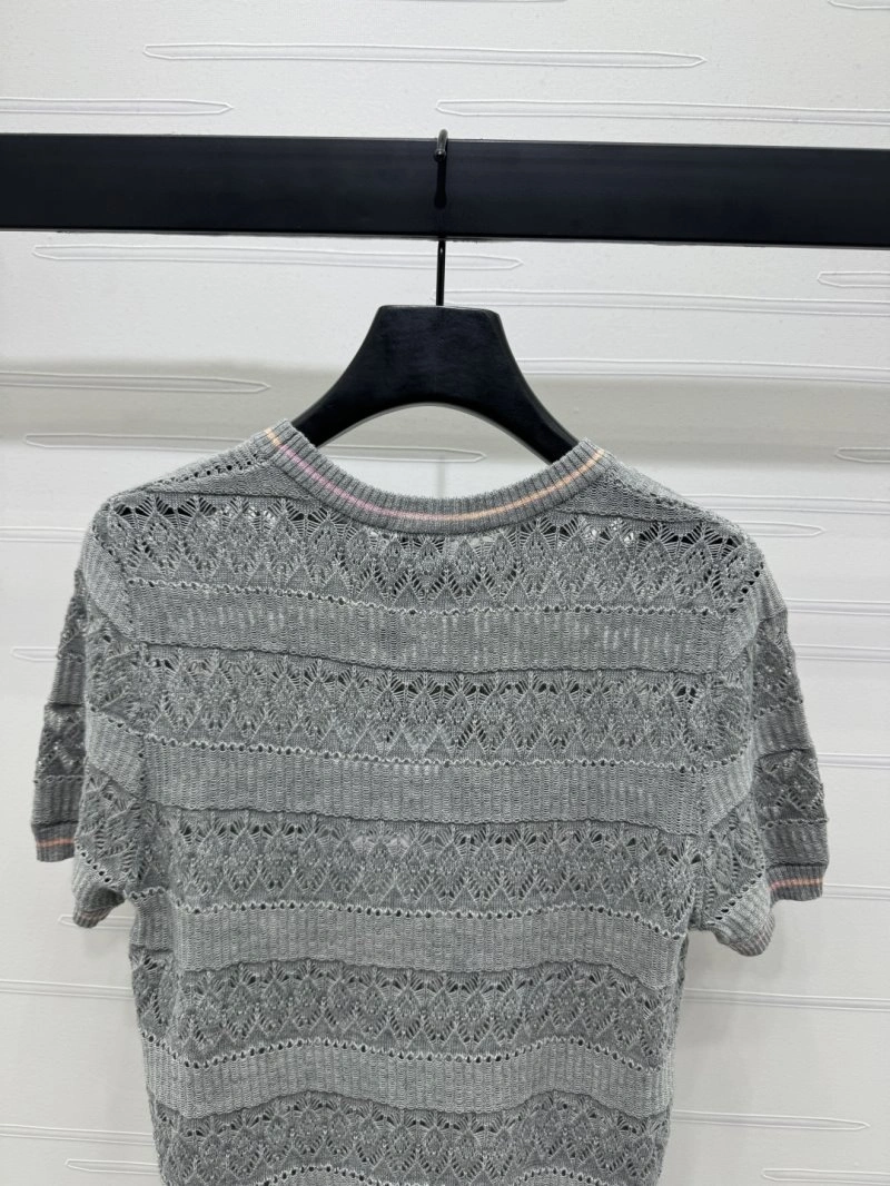 Chanel T-Shirts Lightweight 110291