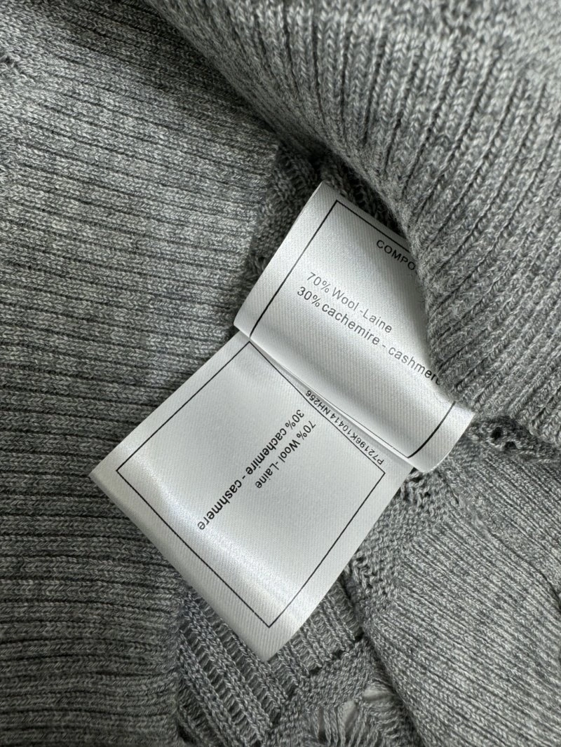 Chanel T-Shirts Lightweight 110291