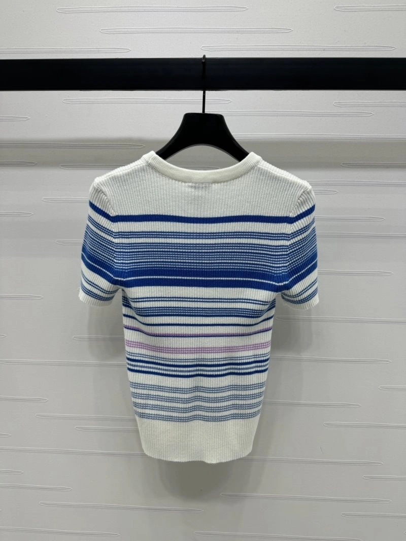 Chanel T-Shirts Breathable 110296