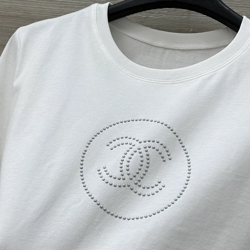 Vibrant Chanel T-Shirts 110256