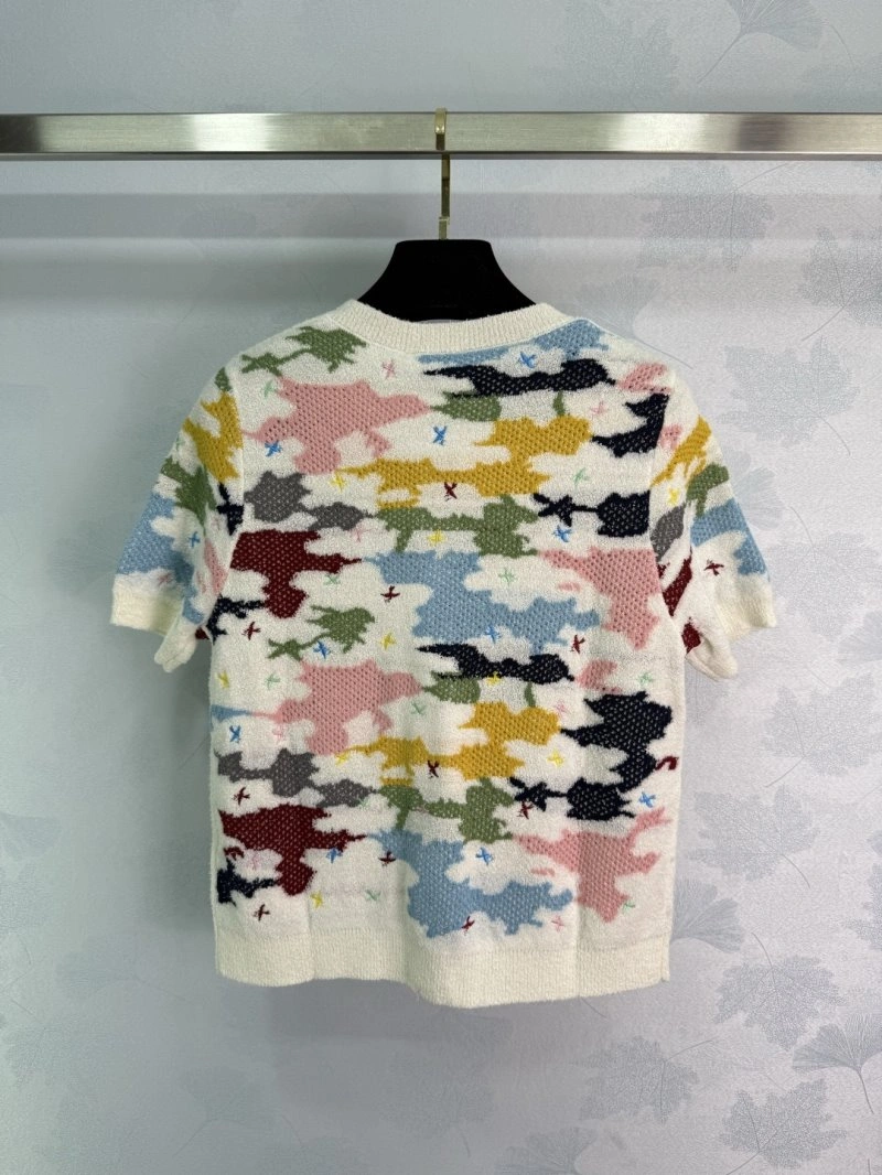 Chanel T-Shirts Reliable 110254
