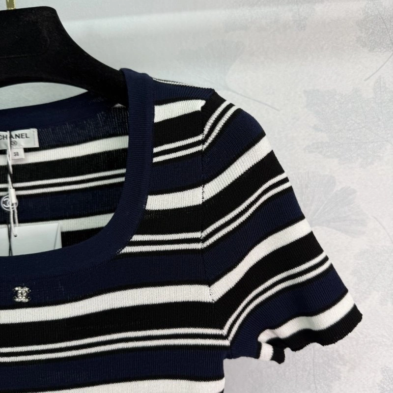 Chanel T-Shirts Stretchable 110251