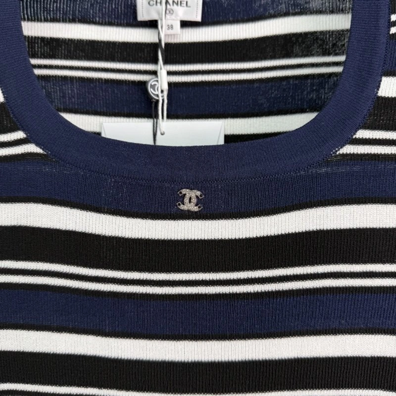 Chanel T-Shirts Stretchable 110251