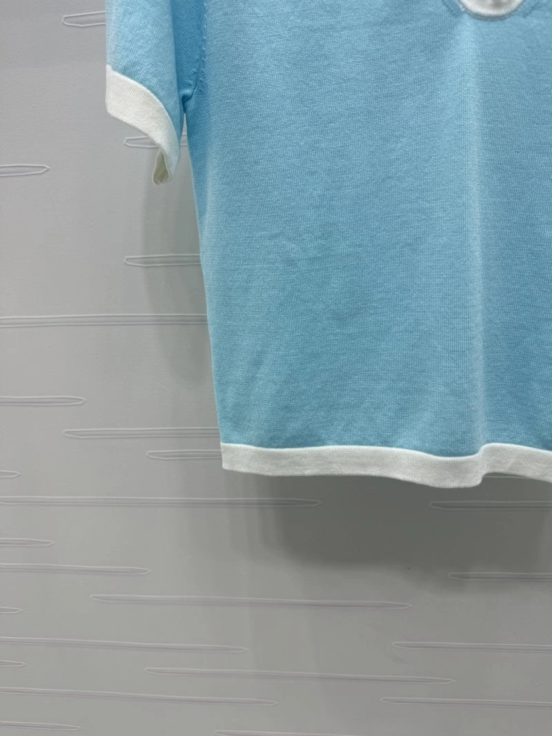 Flexible Chanel T-Shirts 110260