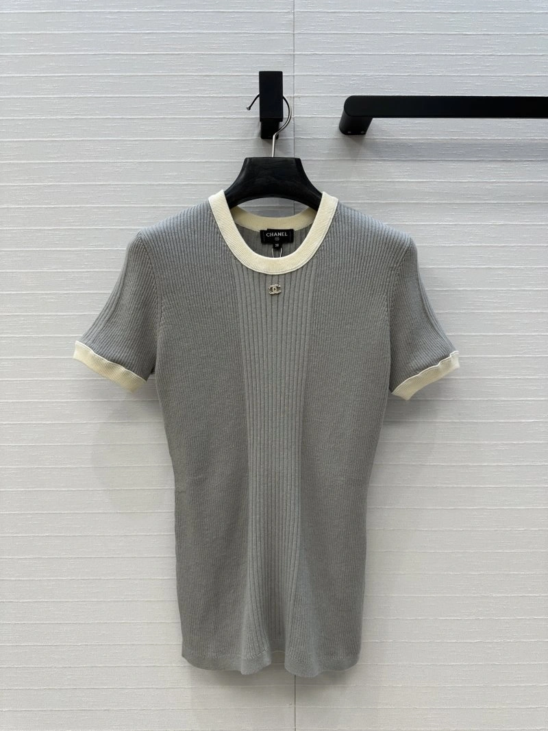 Chanel T-Shirts Resilient 110258