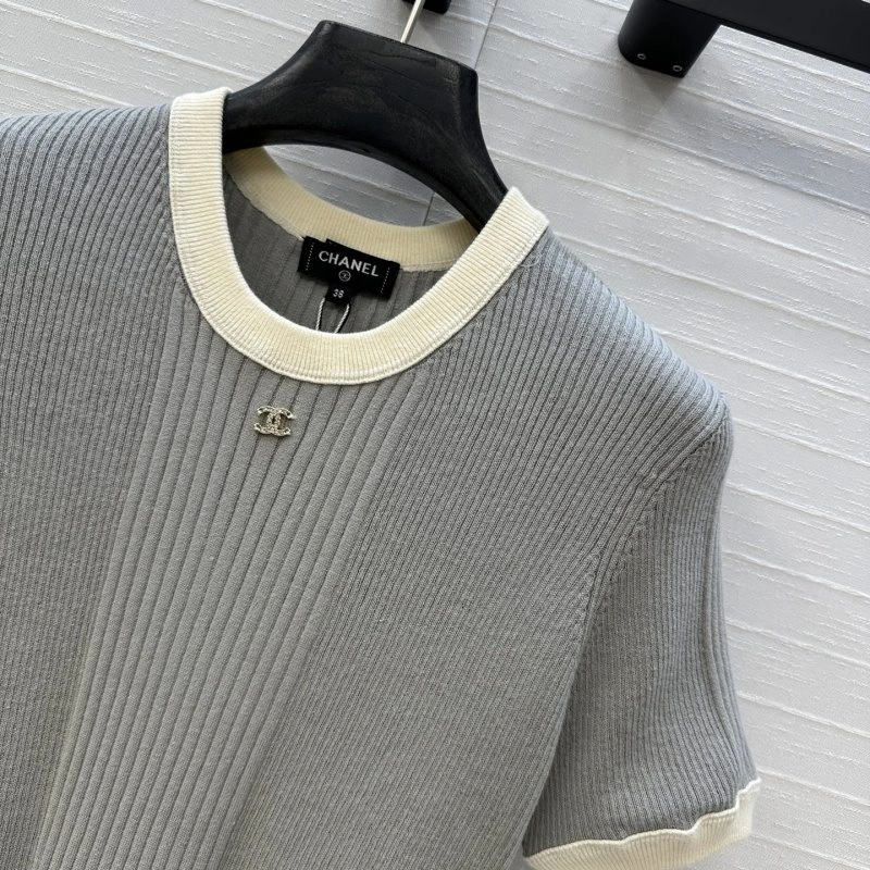 Chanel T-Shirts Resilient 110258