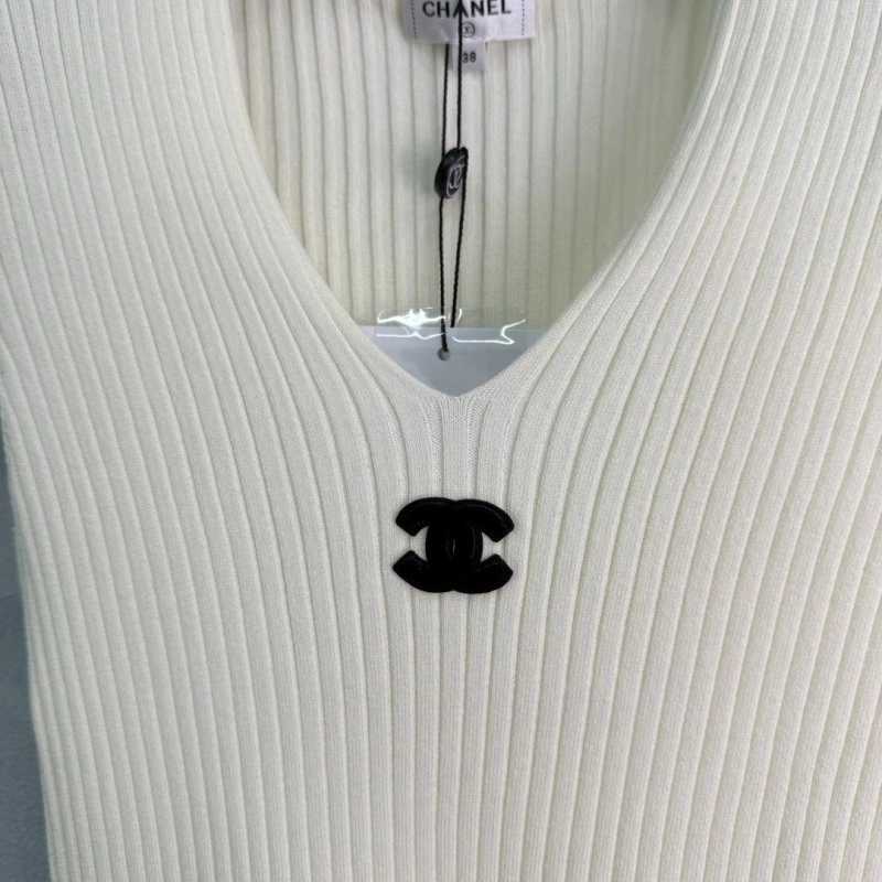 EasyMatch Chanel T-Shirts 110249