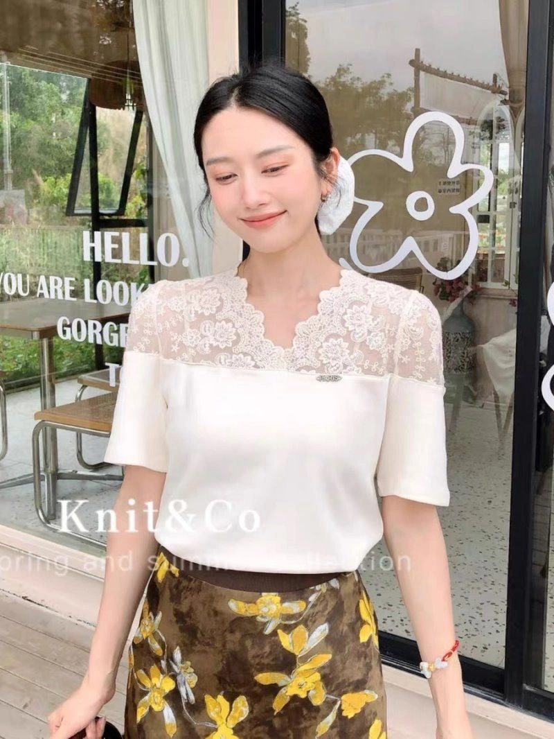 Snug Chanel T-Shirts 110263