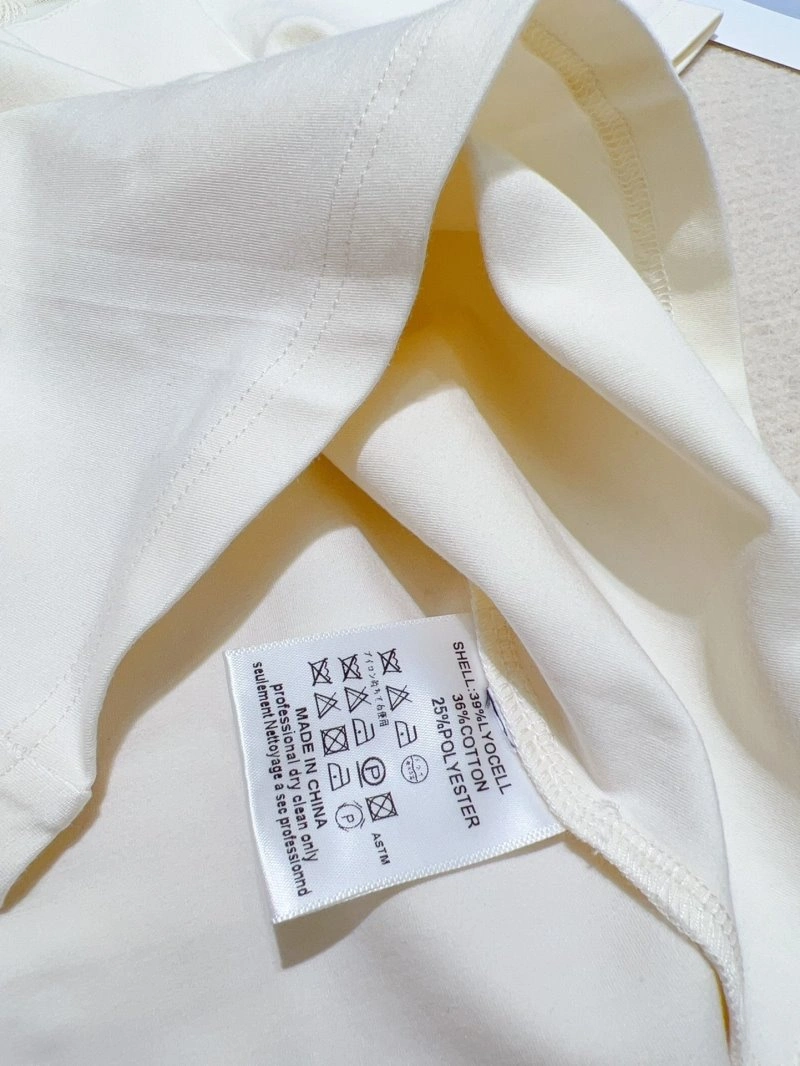 Snug Chanel T-Shirts 110263