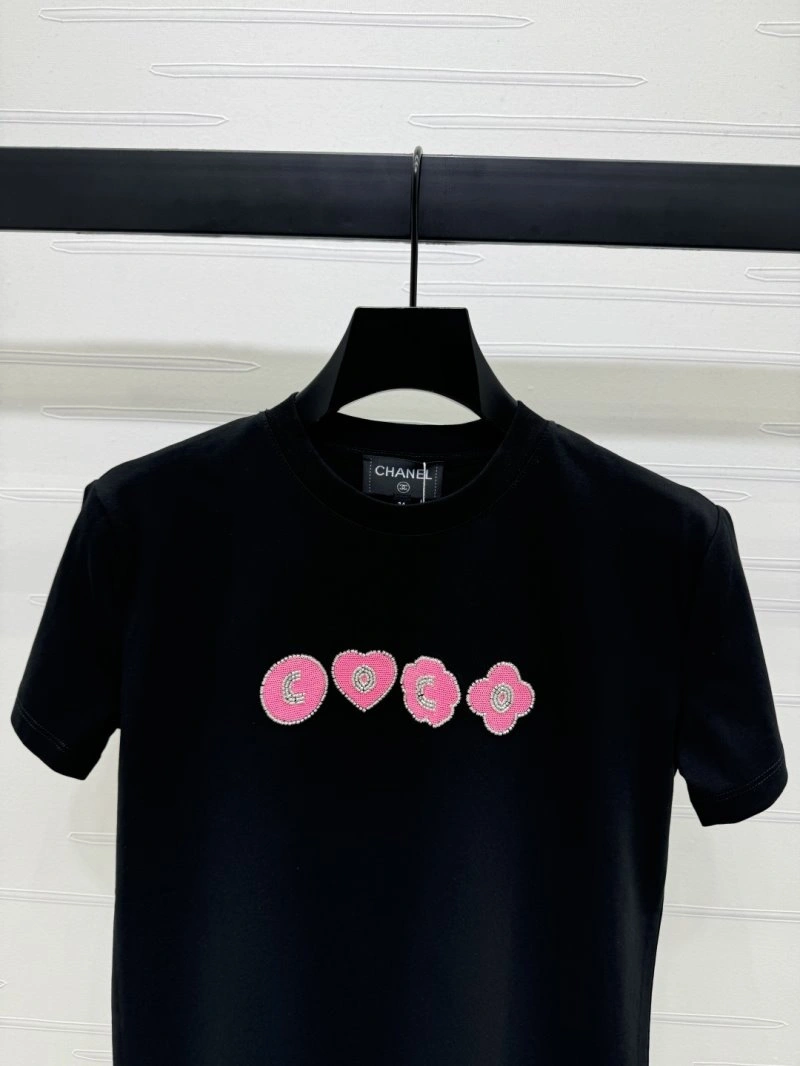 Chanel T-Shirts Lightweight 110233