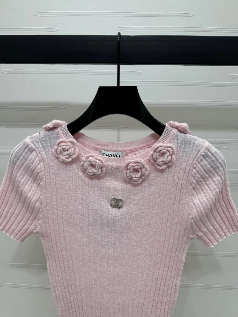Modern Chanel T-Shirts 110230