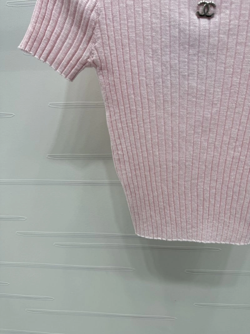Modern Chanel T-Shirts 110230