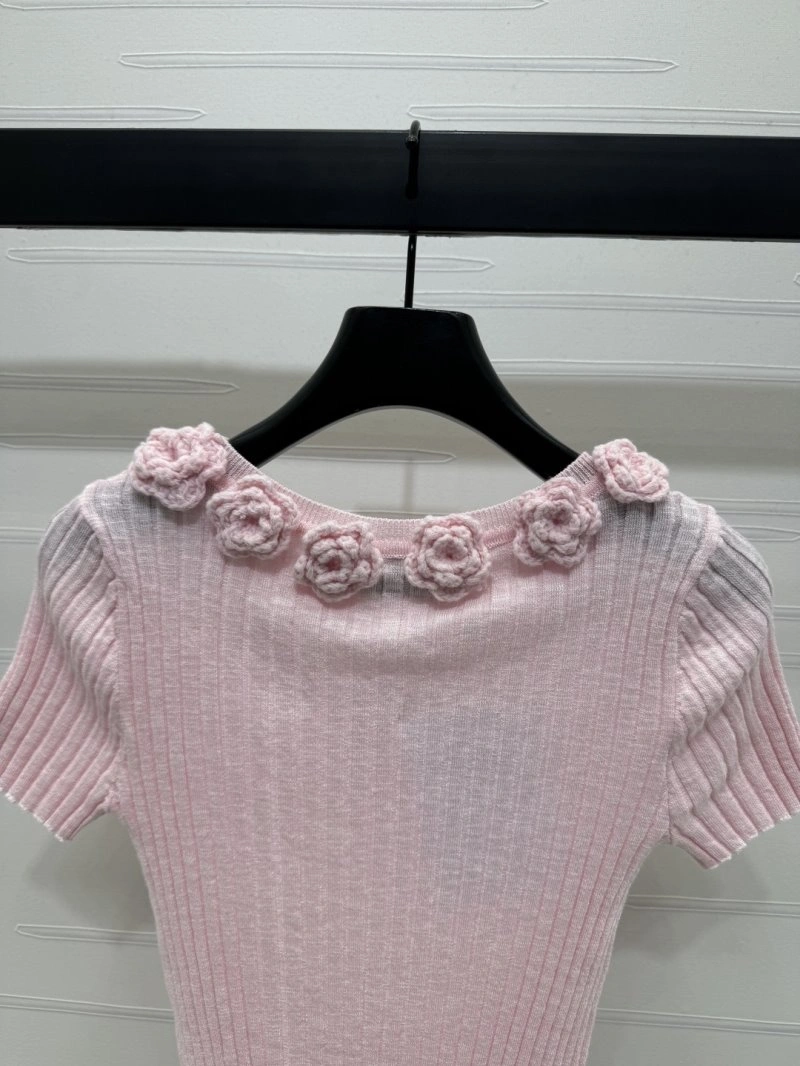 Modern Chanel T-Shirts 110230