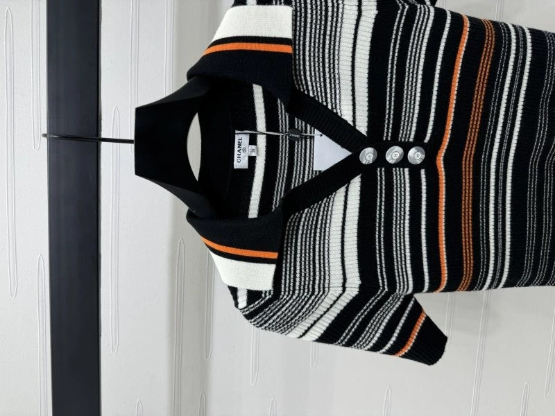 Refined Chanel T-Shirts 110206