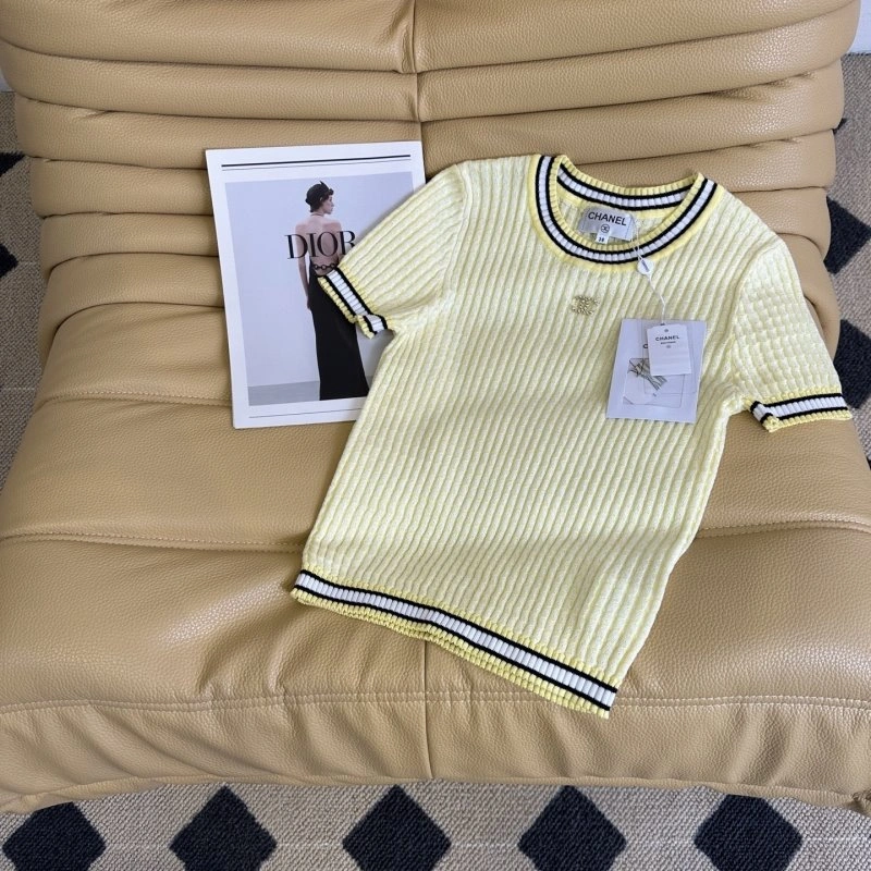 Neat Chanel T-Shirts 110227