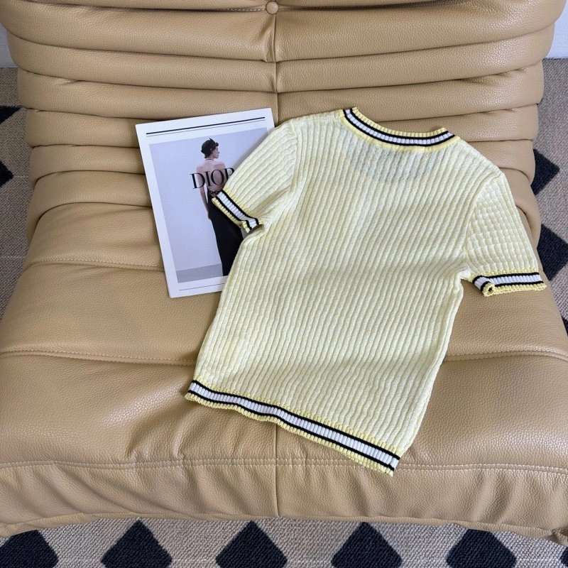 Neat Chanel T-Shirts 110227