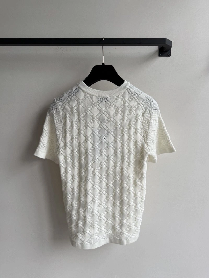Chanel T-Shirts Breathable 110199