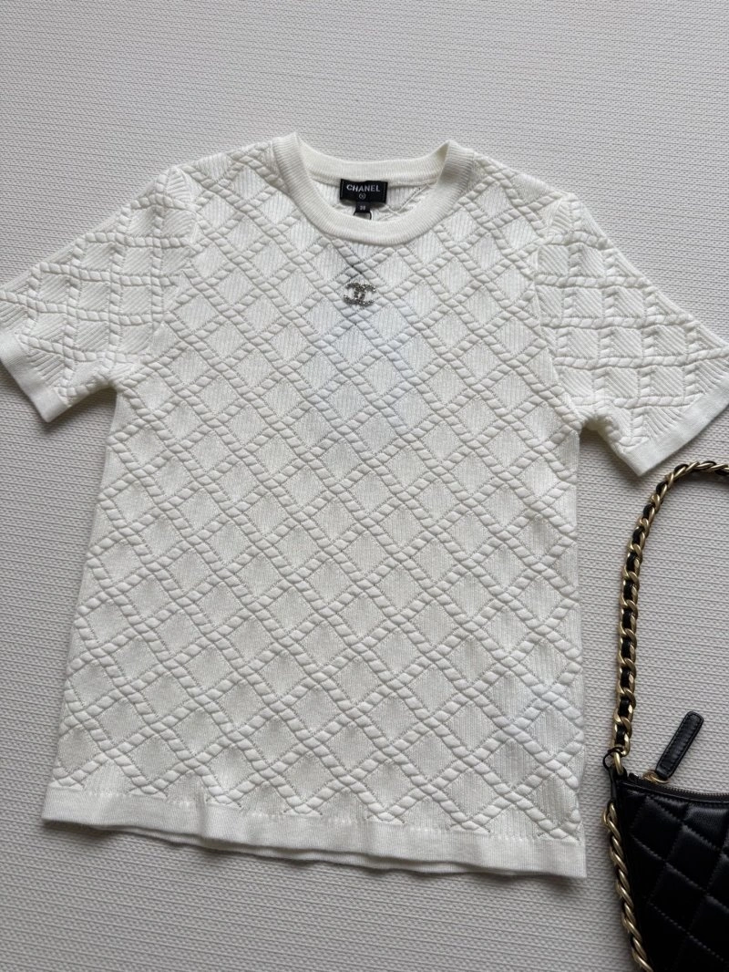 Chanel T-Shirts Breathable 110199