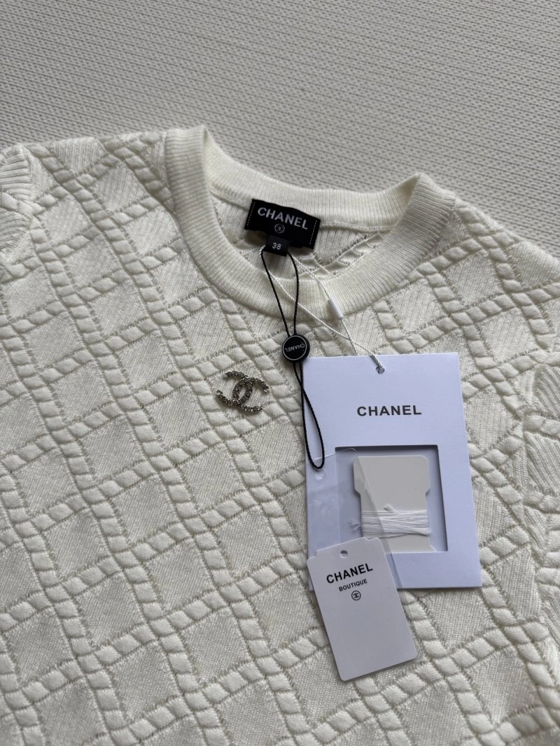 Chanel T-Shirts Breathable 110199