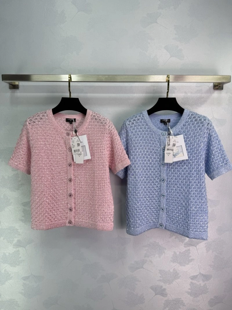 Chanel T-Shirts Youthful 110224
