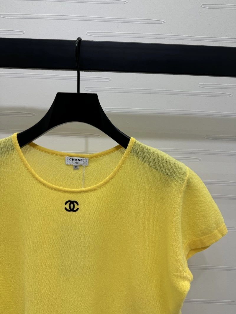 Chanel T-Shirts Effortless 110168