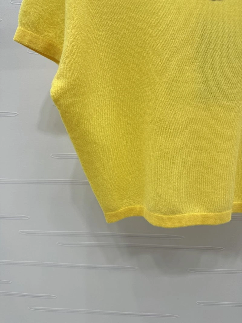 Chanel T-Shirts Effortless 110168