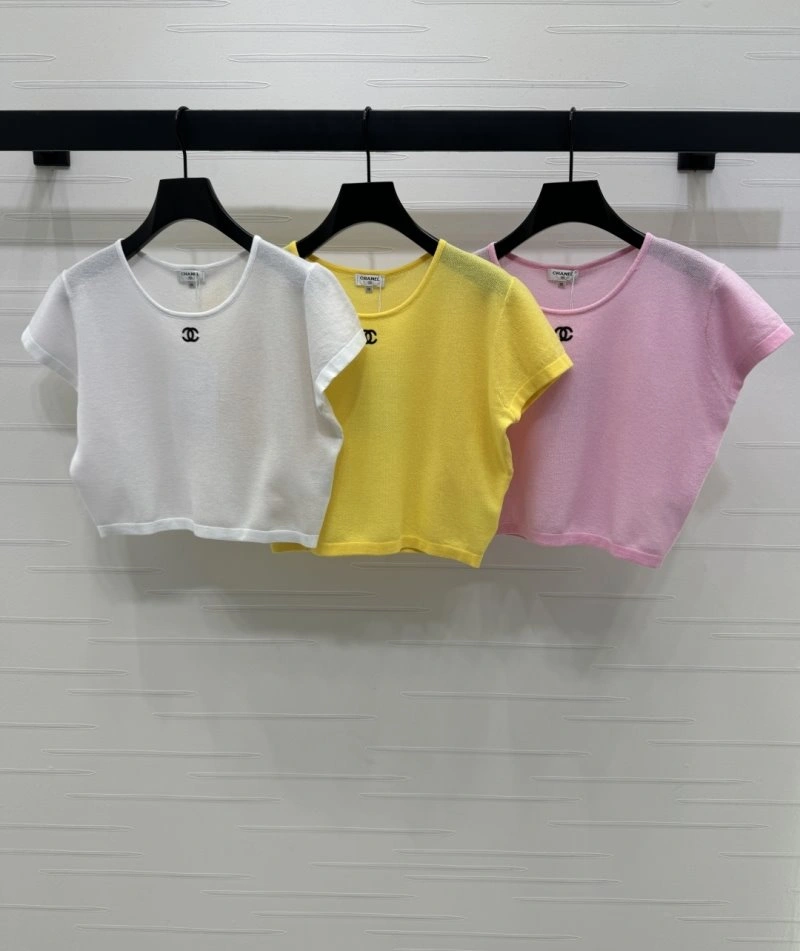 Chanel T-Shirts Casual 110160