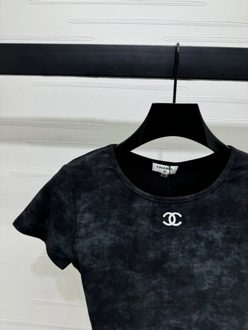 Packable Chanel T-Shirts 110175