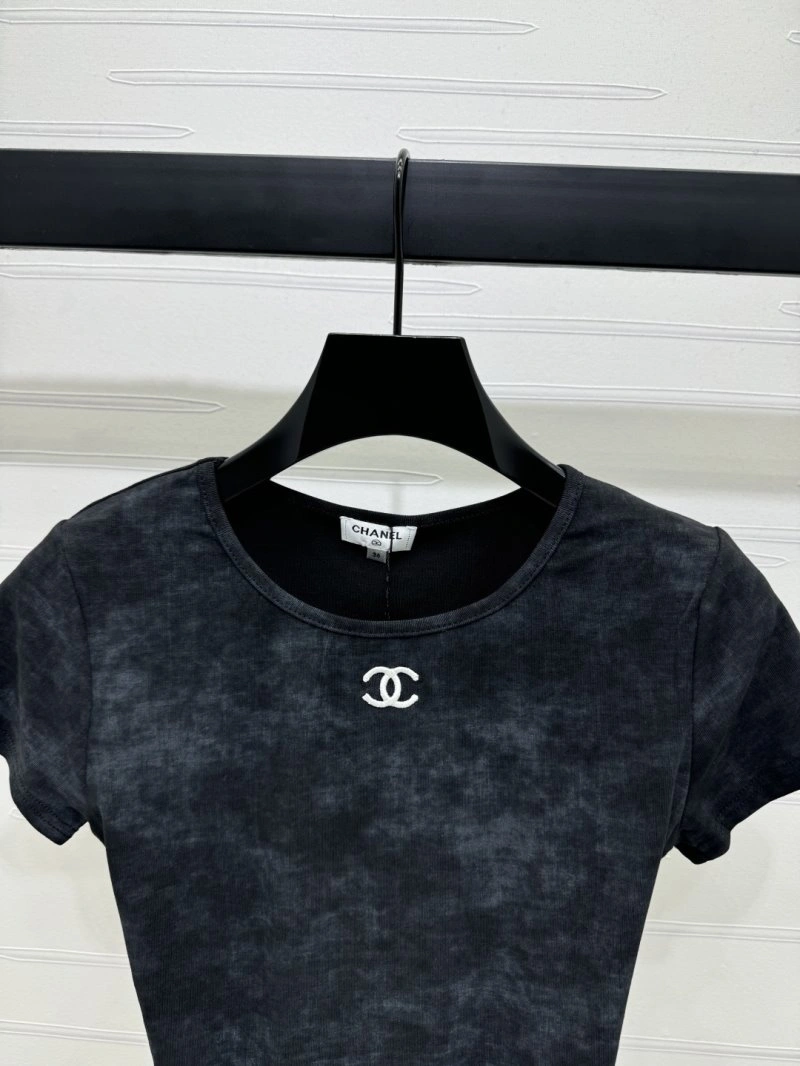 Packable Chanel T-Shirts 110175