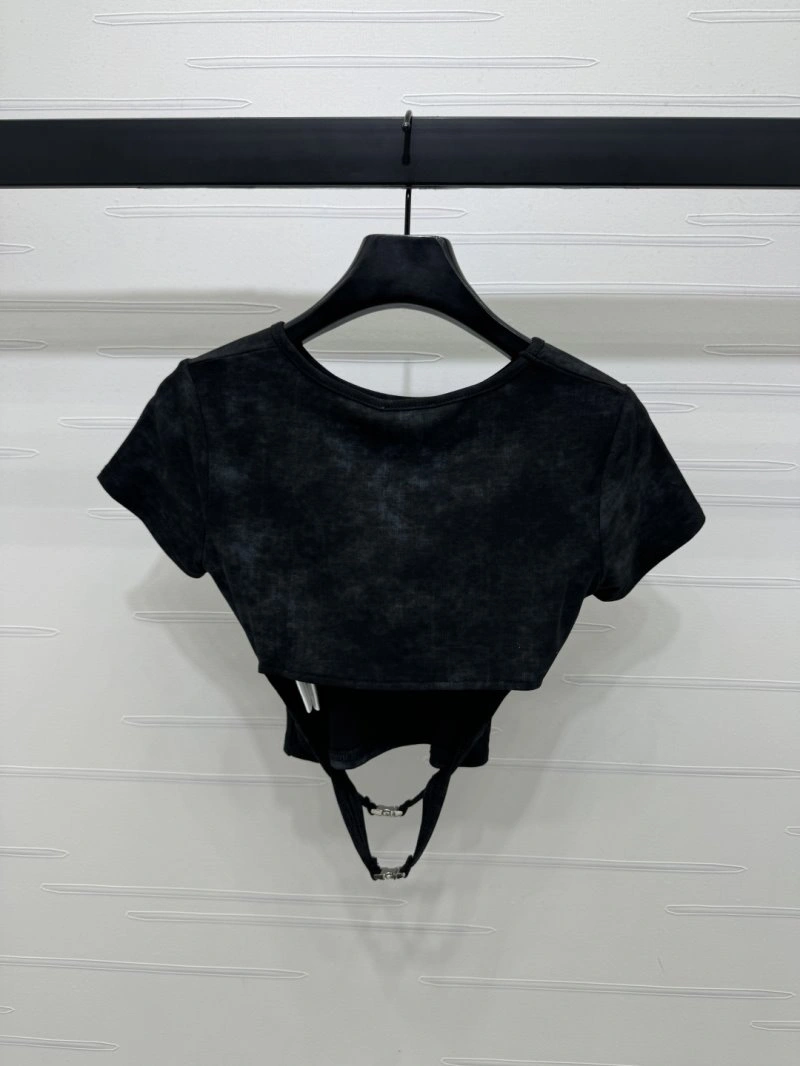Packable Chanel T-Shirts 110175