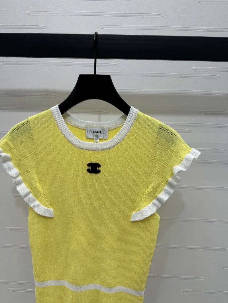 Sophisticated Chanel T-Shirts 110179