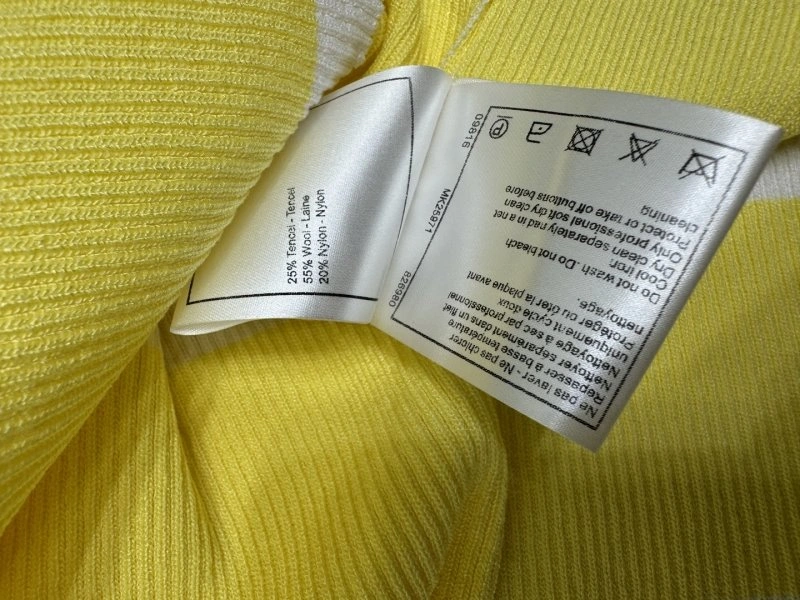 Sophisticated Chanel T-Shirts 110179