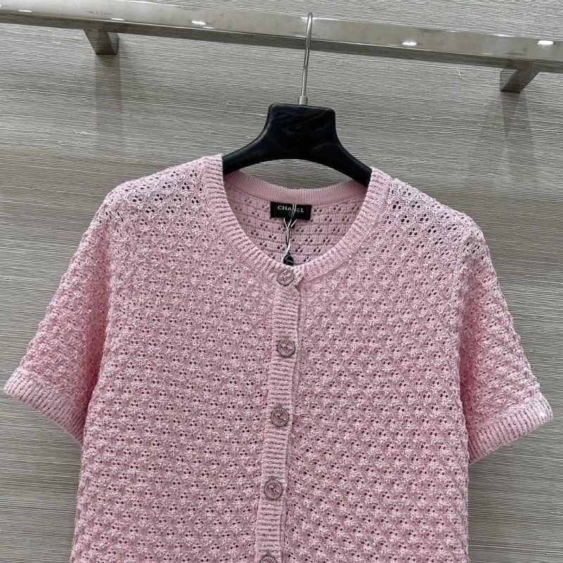 Modern Chanel T-Shirts 110171