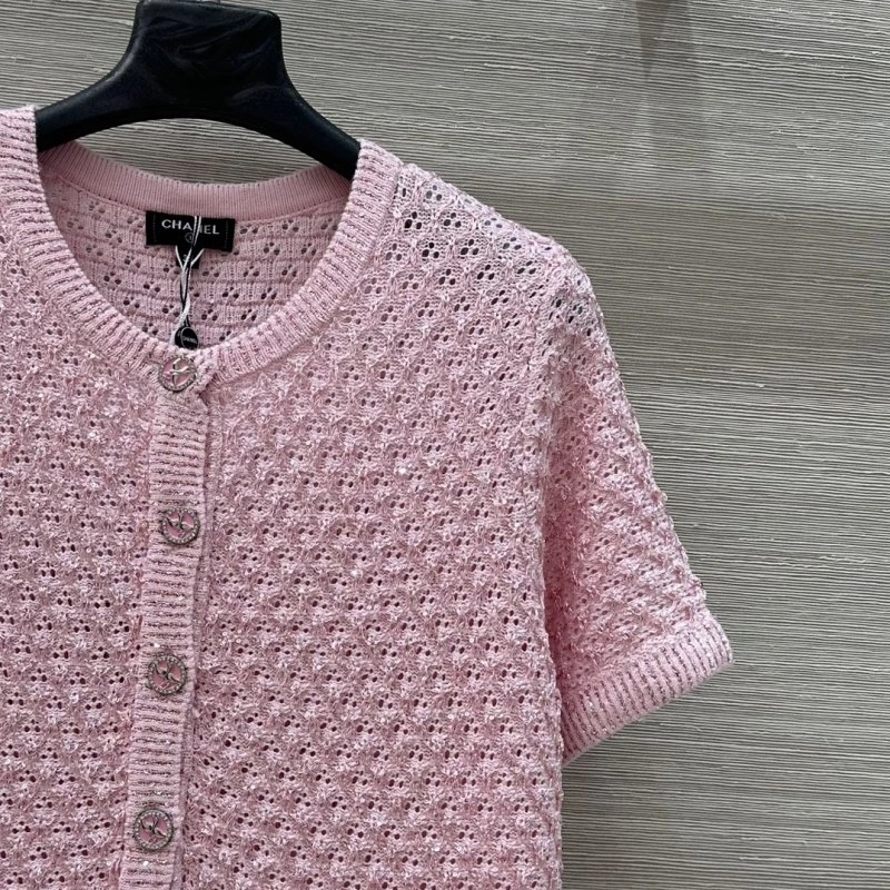 Modern Chanel T-Shirts 110171