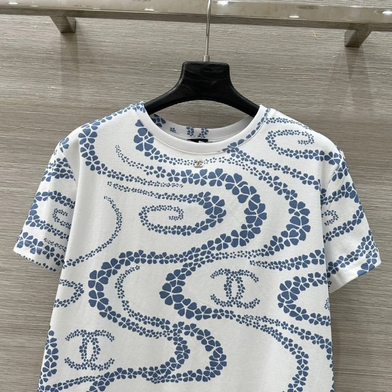 Chanel T-Shirts Bright 110154