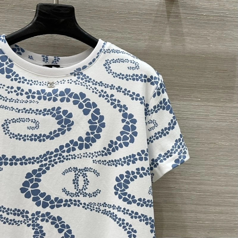Chanel T-Shirts Bright 110154